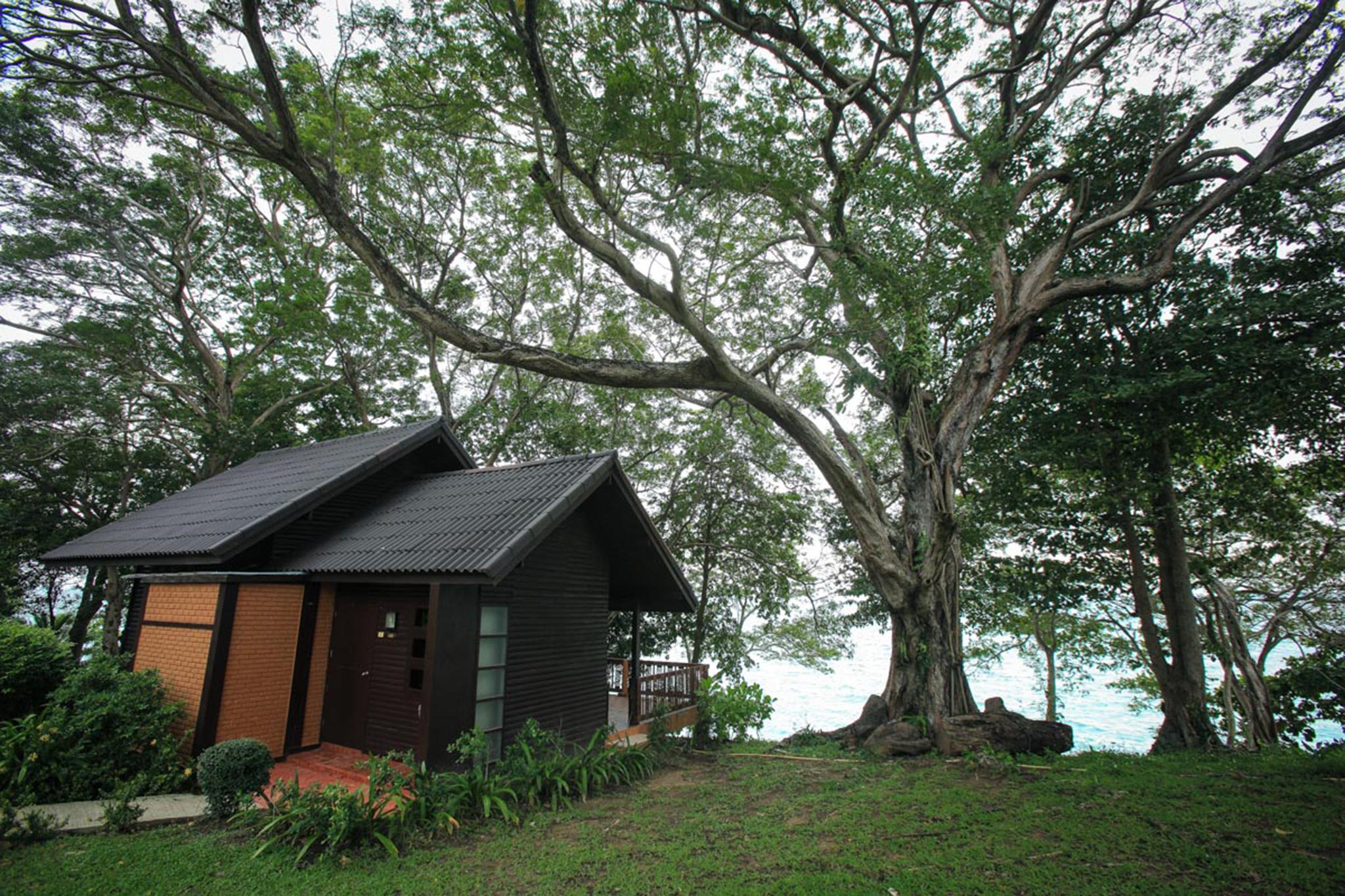 Phi Phi Natural Resort Exterior photo